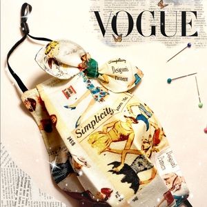 🛑SOLD OUT🛑Beautiful vintage mask😷